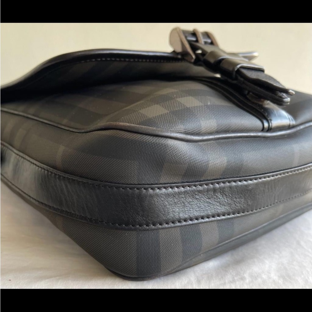 Burberry Crossbody Bag - Picture 11 of 12